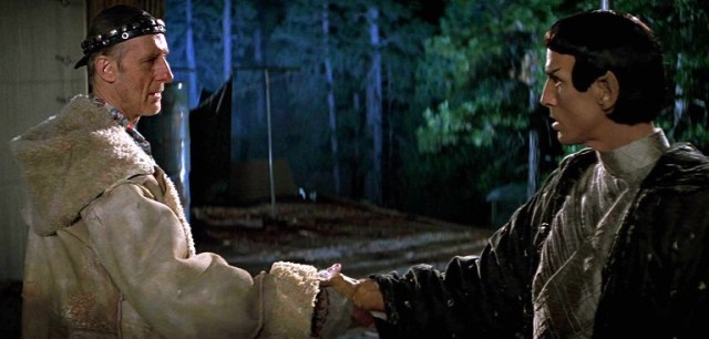 star-trek-first-contact-vulcans-humans.jpg